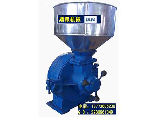 30型磨片式粉碎機(jī)、磨粉機(jī)磨粉機(jī)，磨片式，產(chǎn)量達(dá)1000公斤時(shí),粗細(xì)可調(diào)